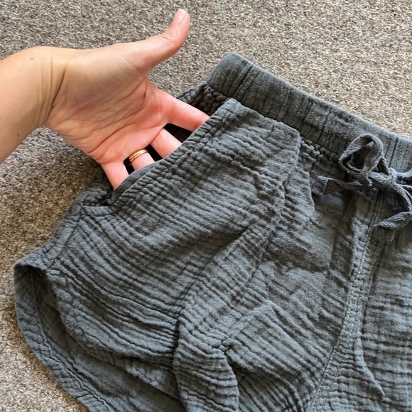 Dark Grey 2 Piece Sleep Set Short Sleeve Top + Drawstring Shorts Size XS Pajamas - Picture 5 of 12